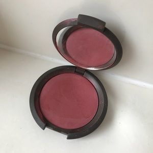 Becca Mineral Blush In Nightingale